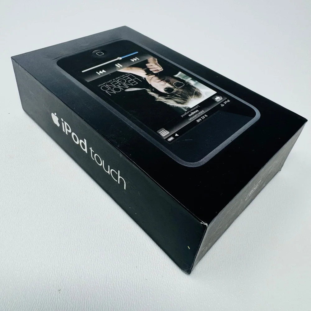 Apple iPod touch 1st Generation 8GB Black MA623LL/A Model A1213 with Box